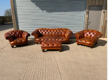 TETRAD OSKAR LEATHER SUITE INCLUDING GRAND SOFA, 2 ARMCHAIRS + FOOTSTOOL