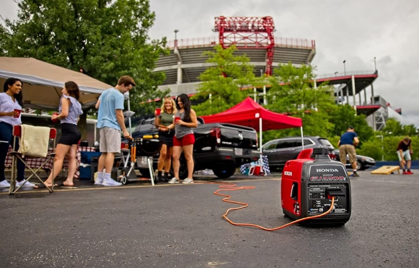 EU2200ITAN 2200-Watt 120-Volt Super Quiet Portble Inverter Generator w